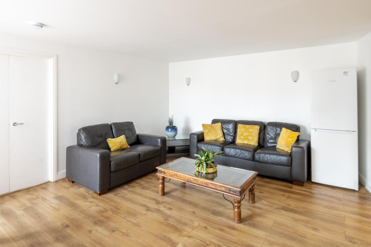 Comfortable And Bright Apartment In Tower Bridge London Exterior photo